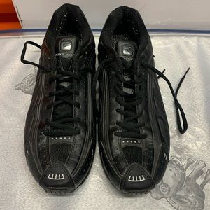 Vintage NIKE SHOX R4 4 MOLAS - PRETO US 11